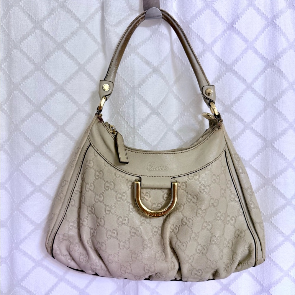 ***SOLD****Gucci Abbey Beige Leather Shoulder Bag with Gold Hardware - Authentic